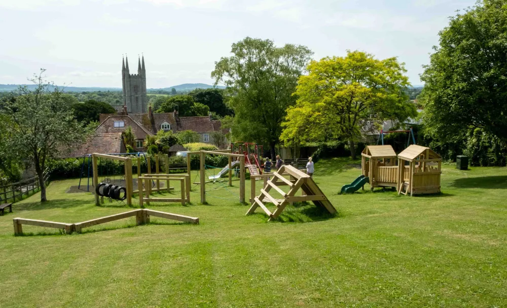 Mere Town Council image